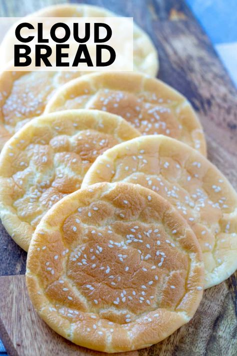 Looking for a low carb bread substitute? This Cloud Bread is the perfect, easy 5 ingredient recipe that whips up quick and is light, fluffy and addicting. #lowcarb #healthy #bread #homemade #recipe #easyrecipe #tasty Low Carb Bread Substitute, Pan Nube, Zucchini Bread Healthy, Quick Bread Recipes Easy, Bread Substitute, Healthy Bread Recipes, Lowest Carb Bread Recipe, Bread Homemade, Artisan Bread Recipes