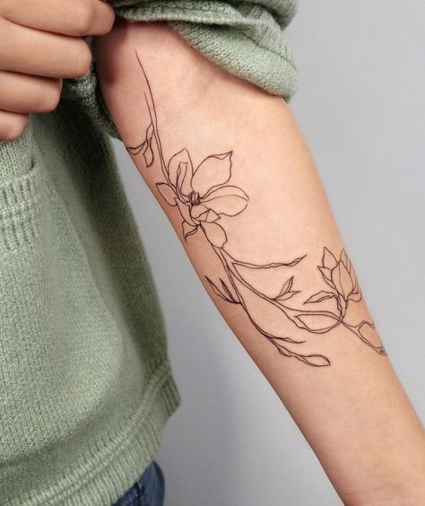 Stella Alpina, Tattoos To Cover Scars, Tattoo Floral, Wrap Tattoo, Scar Tattoo, Tattoo Flowers, Floral Tattoo Sleeve, Lily Tattoo, Floral Tattoo Design