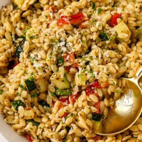 Zucchini Orzo - Spend With Pennies Tomato Onion Recipe, Orzo Zucchini, Zucchini Orzo, Vegetarian Quiche Recipes, Orzo Recipe, Lemon Chicken Soup, How To Cook Orzo, Zucchini Tomato, Pasta Side Dishes