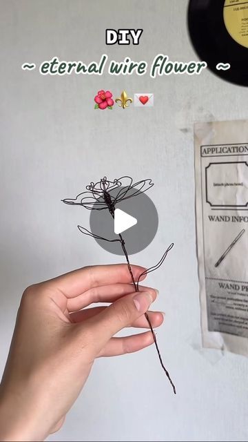 ❀ 🧝🏻‍♀️Mary 🎨 ❀ on Instagram: "Eternal wire flower 🌺 DIY tutorial 🌸
•••••••••••••••••••••••••••••••••••••••••••••••••••••••••••
idea->tik tok: sebastian_artss
#diy #diyflower #wire #wireflower #wireart #cutecrafts #giftideas #decor #diyroomdecor #diydecor #easycrafts #easygifts #decorideas #flowers #flower" Flower Diy, Tik Tok, Metallica, Flowers, On Instagram, Instagram