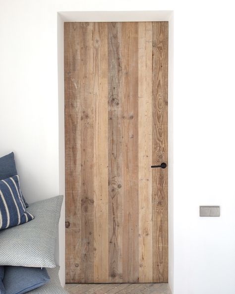 Woodworking Thierry on Instagram: “Puertas madera reciclada !  Reclaimed wood doors !  #ibiza #interiors #luckyowner #old” Reclaimed Doors Interior, Mediterranean Interior Doors, Dark Interior Doors, Spaniah Barn Door, Balinese Barn Doors, Teak Wood Barn Door, Style Ibiza, Reclaimed Wood Door, Plank Door