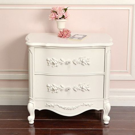 small dresser Small Dresser Aesthetic, Rococo Room, Cupboard For Bedroom, Dresser Aesthetic, Small Dresser, Princess Bedroom, Classy Bedroom, Girly Room, Room Idea