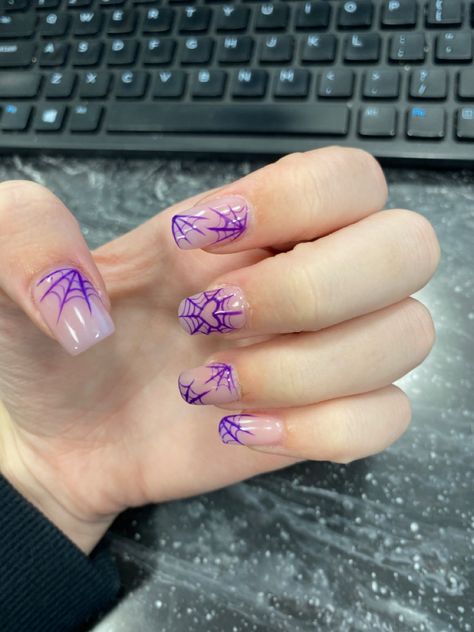 Purple spider webs Square Spider Web Nails, Light Purple Nails Halloween, Pretty Purple Nail Designs, Purple Spiderman Nails, Purple Spider Nails, Cute Halloween Nails Purple, Short Purple Halloween Nails, Light Purple Halloween Nails, Purple Spider Web Nails