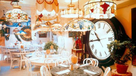 Serendipity 3 | in Lenox Hill, New York Serendipity 3, New York Bucket List, Kids Restaurants, Restaurants In Nyc, Mother Daughter Trip, New York City Vacation, Eclectic Gifts, Nyc With Kids, Nyc Elopement