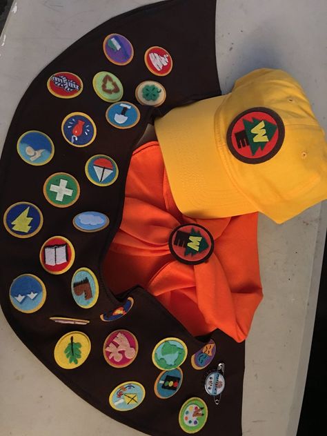 Wilderness Explorer Costume UP | Etsy Wilderness Explorer Costume, Disfraz Up, Wilderness Nursery, Explorer Costume, Wilderness Explorer, Disney Pixar Up, Wilderness Camping, Disney Up, Kids Costumes