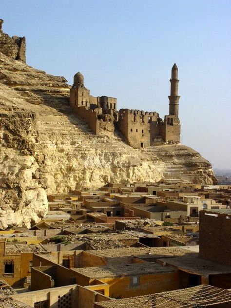 Shaheen Al Khalwati Ancient Middle Eastern Architecture, Ancient Afghanistan, Vasily Perov, Middle Eastern Architecture, Eastern Architecture, Temple Ruins, Mosque Architecture, Allah Photo, Beautiful Mosques