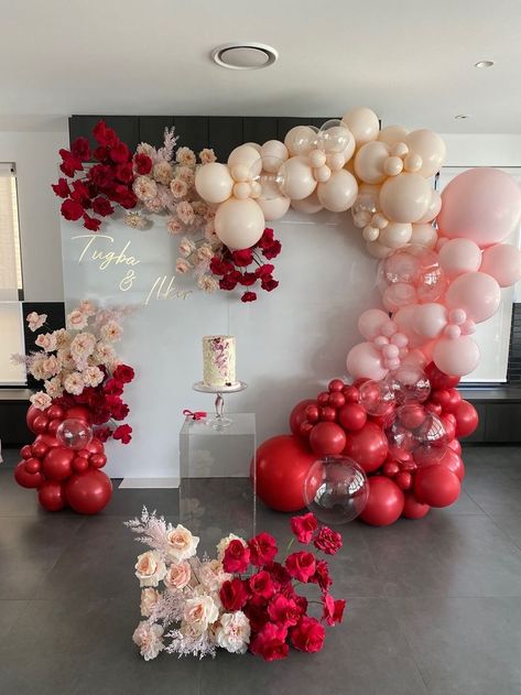 Balloons And Flowers, Valentines Balloons, Anniversary Party Decorations, Orange Balloons, Beautiful Decorations, Birthday Party Theme Decorations, Birthday Balloon Decorations, Pola Gelang, 18th Birthday Party