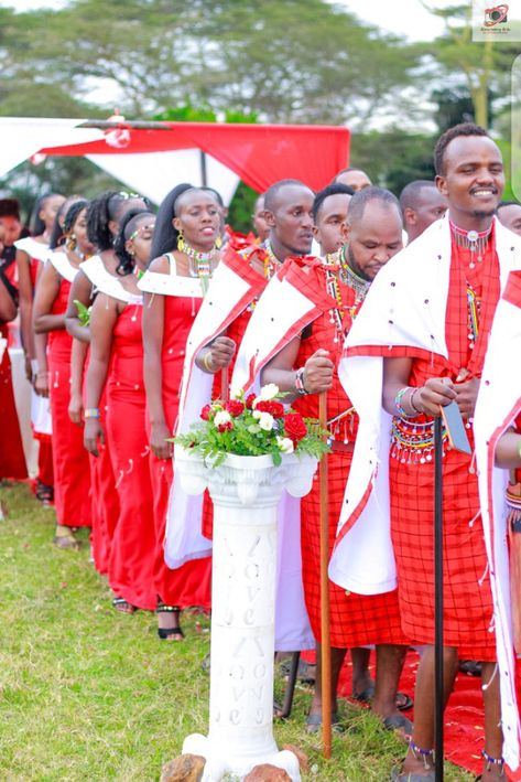 Masai Dress Designs, Christ Centered Wedding, Kenyan Wedding, African Outfits, Traditional Dresses Designs, African Print Dress Designs, Christian Wedding, African Print Dress, Maasai