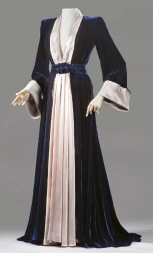 ~A peignoir of midnight blue velvet, Maggy Rouff, 1947~ Maggy Rouff, Tea Gown, Fashion 1940s, Mode Abaya, 40s Fashion, 1940s Fashion, Vintage Lingerie, Mode Vintage, Historical Fashion