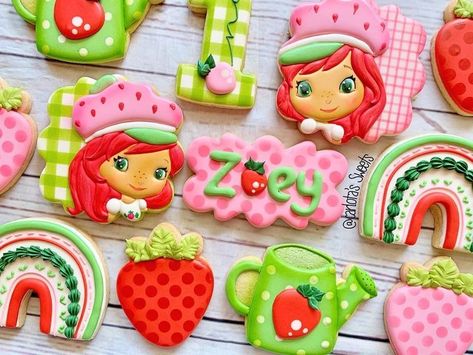 Strawberry Shortcake Cookies, Strawberry Shortcake Birthday, Royal Iced Cookies, Strawberry Shortcake Party, Fruit Cookies, Pink Cookies, Event Stylist, Paint Cookies, Green Strawberry