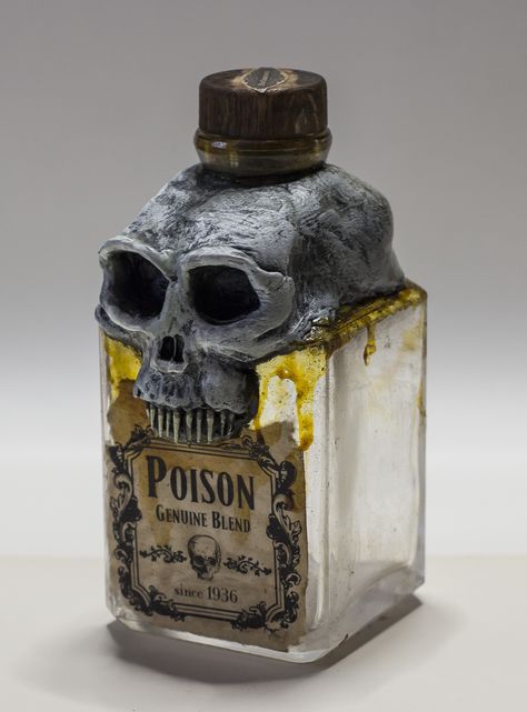 Vintage Pirate, Halloween Potion, Poison Bottle, Halloween Potion Bottles, Halloween Apothecary, Halloween Iii, Halloween Bottles, Halloween Potions, Halloween Labels