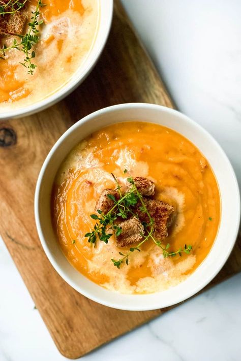 This creamy root vegetable soup is perfect for a chilly, winter day. Root vegetables simmer in a fragrant broth before being pureed into a velvety, delicious, healthy soup. Ready in 35 minutes or less! Vegetable Puree Soup, Winter Root Vegetables, Root Vegetable Soup, Tuscan Bean Soup, 31 Daily, Cream Of Potato Soup, Vegetarian Comfort Food, Pureed Soup, Root Vegetable