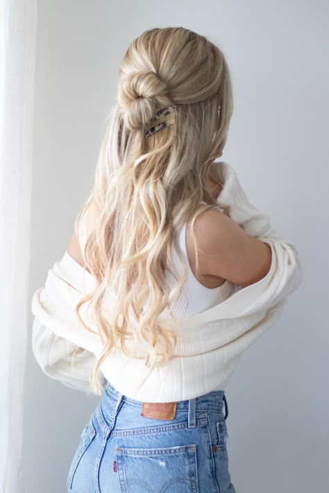 5 EASY BACK TO SCHOOL HAIR TUTORIALS 2019 | www.alexgaboury.com Unique Braided Hairstyles, Prom Hair Styles, Cute Hairstyles For School, Easy Hairstyles For School, Hair School, School Hair, Blonde Hairstyles, Natural Hair Styles Easy, Back To School Hairstyles