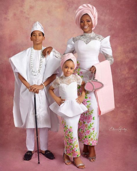 Aso Ebi Style, The Goodness Of God, Goodness Of God, Girls Ball Gown, Girls Attire, African Dresses Modern, African Wear Dresses, Family Picture Outfits