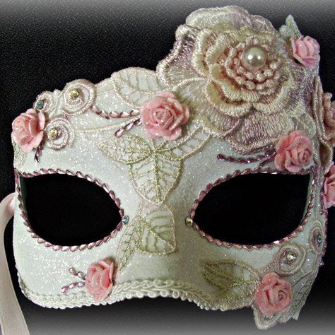 https://www.facebook.com/maskarade.wendy?fref=ts Pink And White Masquerade Mask, Masquerade Formal, Masquerade Cakes, Mask Face Paint, Masquerade Ball Masks, Beautiful Masks, Mask Carnival, Dance Crafts, Venice Mask