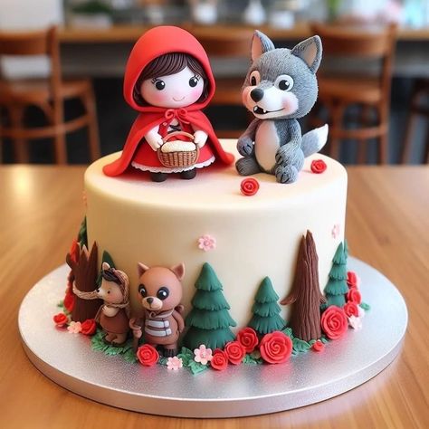 Red Horse Cake, Red Riding Hood Birthday, Red Riding Hood Party Ideas, Red Riding Hood Birthday Theme, Red Riding Hood Cake Birthday, Red Riding Hood Invitation, Rapunzel Birthday Cake, Red Riding Hood Party, Dessert Cups Recipes