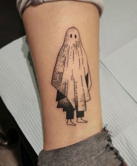 Ghost Tattoos Halloween, Ghost Tattooer, Tattooed Ghost, Ghost Saying Boo Tattoo, Ghost Doing Things Tattoo, Phoebe Bridgers Tattoo, Ghost Ghost, Ghost Tattoo, Cool Small Tattoos