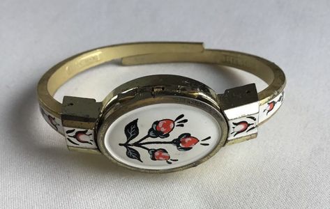 Vintage Lugano Swiss Made Watch Red Hand Painted Flowers Gold Tone Peekaboo Watch, 3d Doodles, Swiss Made Watches, Bangle Watches, Closet Accessories, Hand Painted Flowers, Painted Flowers, Dream Jewelry, Swiss Made