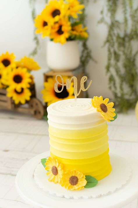 Sunflower theme cake smash #sunflowers #firstbirthday #cake Yellow Ombre Smash Cake, Yellow 1st Birthday Cake, Yellow 1st Birthday Theme, Bee Smash Cake Ideas, Sunflower First Birthday Cake, 1st Birthday Sunflower Theme, Sunflower Smash Cake 1st Birthdays, Birthday Cake Yellow Theme, Yellow Theme Cake