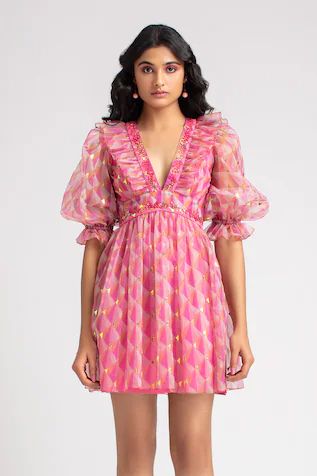 Georgette Dress Western Short, Georgette Dress Western, Georgette Frocks, Printed Organza Dress, Georgette Dresses, Dresses Western, Frock Style, Geometric Print Dress, Georgette Dress