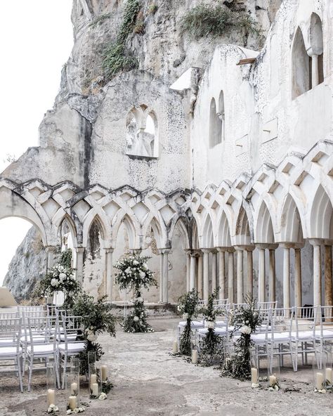 Best Destination Wedding Locations, Abandoned Train Station, Amalfi Coast Wedding, Destination Wedding Locations, Destination Wedding Venues, Coast Wedding, Italy Wedding, Jena, Quality Photo