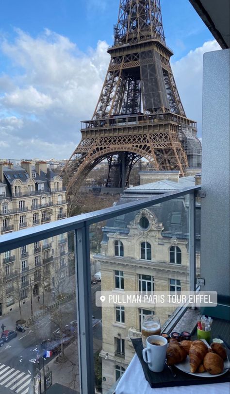 Paris Trip Aesthetic, Paris Dream, France Aesthetic, Paris Vibes, Travel Picture Ideas, Parisian Life, Paris Pictures, Paris Aesthetic, New York City Travel