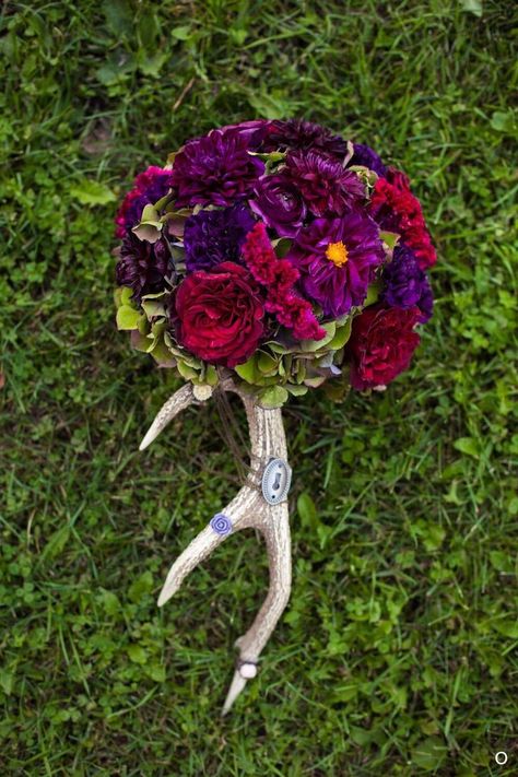 Rustic Woodland Wedding, Unique Bridal Bouquets, Antler Wedding, Purple Wedding Bouquets, Viking Wedding, Country Theme Wedding, Camo Wedding, Rustic Bouquet, Fall Wedding Bouquets