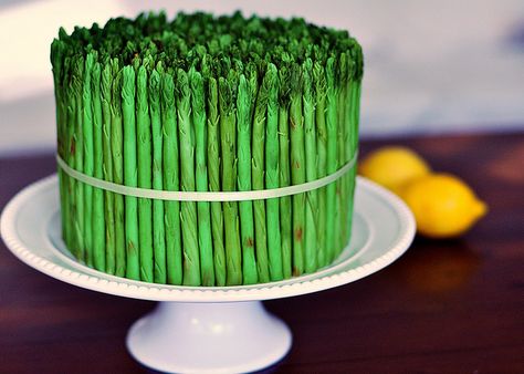 Asparagus cake from Sweetapolita Blog. YUM! Realistic Cakes, British Bake Off, Great British Bake Off, Cupcake Cake, Fancy Cakes, Pretty Cakes, Creative Cakes, Cake Inspiration, Let Them Eat Cake