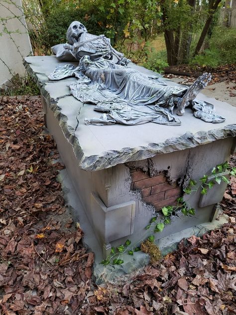 Halloween, crypt, tomb, fog chiller, yard haunt Halloween Home Haunts, Spooky Halloween Graveyard Ideas, Crypt Fog Chiller, Outdoor Cemetery Halloween, Catacombs Halloween Decor, Diy Halloween Graveyard Ideas, Diy Halloween Haunted Trail Ideas, Halloween Yard Haunt Ideas, Diy Crypt Halloween Prop