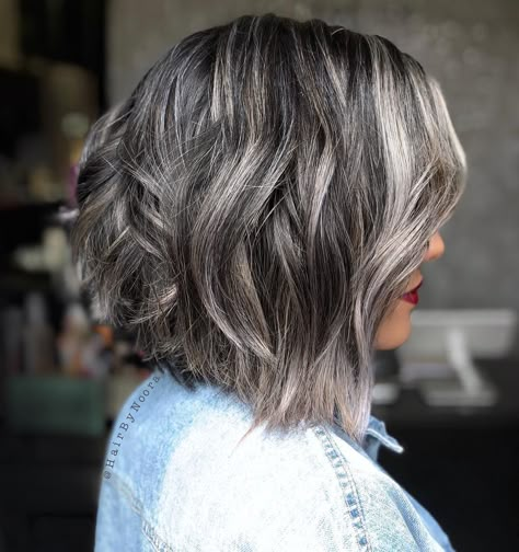 60 Shades of Grey: Silver and White Highlights for Eternal Youth Brown Hair With Silver Highlights, Grey Brown Hair, Gray Balayage, Grey Hair Transformation, Brunette Bob, Grey Highlights, Salt And Pepper Hair, Grey Hair Inspiration, Silver Highlights