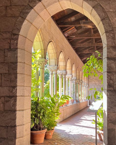 A lovely Sunday at the Met Cloisters! #art #weekend #nyc #happy Met Cloisters, Lovely Sunday, Quick Saves, Art