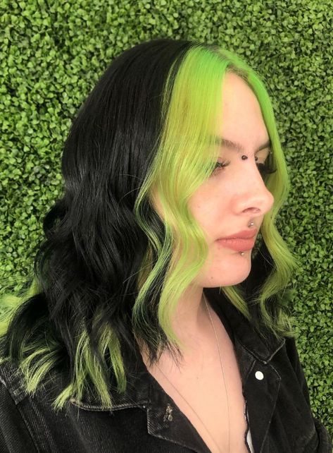 There's just something about green that we can't get enough of 💚💚 @hair.bytaylordavies is the artist 🎨 using Electric Lizard 🦎 #manicpanic #manicpanicprofessional #hair #haircare #hairstylist #hairinspo #healthyhair #hairstyles #hairsalon #crueltyfreebeauty #haircolor #veganhair #crueltyfreehairdye #saloninternational #saloncolour @creativeheadmag @prohairmag @hairdressersjournal @sallybeautyuk @salonservicesuk @astonandfincher @salonsdirect @adelprohairbeauty @salon_int Manic Panic Electric Lizard, Coloured Hair, Vegan Hair, Manic Panic, Hair Colours, Colored Hair, Cruelty Free Beauty, Cool Hair Color, Green Hair