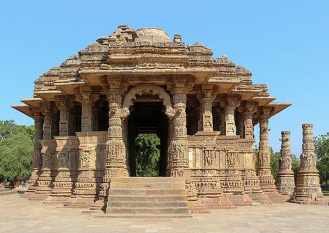 From Wikiwand: Sun temple Modhera Sun Temple, Sun Temple, Temple Architecture, Ancient Origins, Indian Architecture, Hindu Temple, Tourist Places, Historical Place, Incredible India