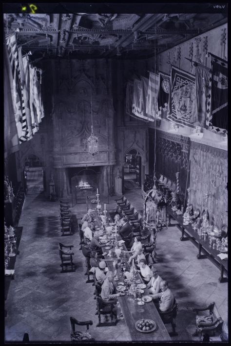 Castle Dining Hall, Hearst Castle California, Hurst Castle, Old Hollywood Homes, San Simeon California, Martin Munkacsi, Julia Morgan, American Mansions, Marion Davies