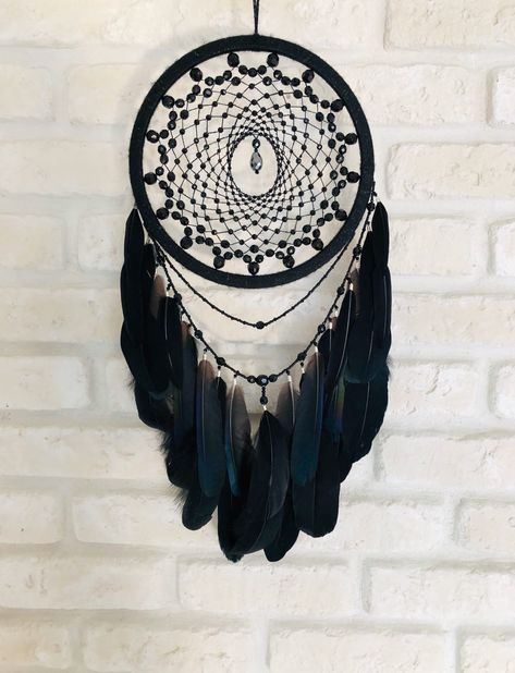 Gothic Dreamcatcher, Dream Catcher Coloring Pages, Atrapasueños Diy, Lace Dream Catchers, Pola Macrame, Dream Catcher Patterns, Beautiful Dream Catchers, Dream Catcher Decor, Black Dream Catcher