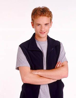 Francis Malcolm In The Middle, Christopher Masterson, The Middle Tv Show, Childhood Crushes, Frankie Muniz, Movie Actors, Comedy Show, Double Take, Coming Of Age