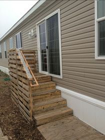 pallet stairs | And here is the finished product! Pallet Porch, Patio Floors, Pallet Stairs, Outdoor Living Kitchen, Pallet Projects Garden, Pallet Crates, Loft Stairs, Driftwood Lamp, Diy Camper Remodel