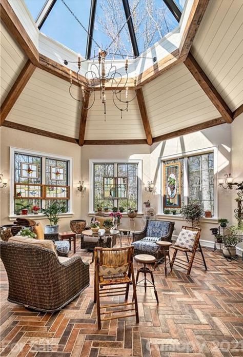 A possible octagonal sitting room with the dome-ish roof as a sky light Octagon Room Ideas, Octagonal Room, Octagon Sunroom, Octagonal Ceiling Design, Skylight Dome, Roof Decoration, Common Room, Sitting Room, Great Rooms