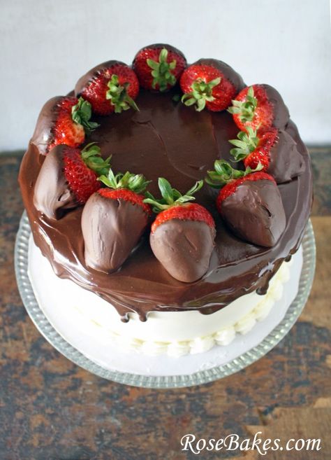 Strawberry Ganache Recipe, Chocolate Cake With Vanilla Frosting, Chocolate Dipped Strawberries Recipe, Cake Chocolate Ganache, Chocolate Tempering, Chocolate Covered Strawberry Cake, Cake Dip, Chocolate Strawberry Cake, Vanilla Filling