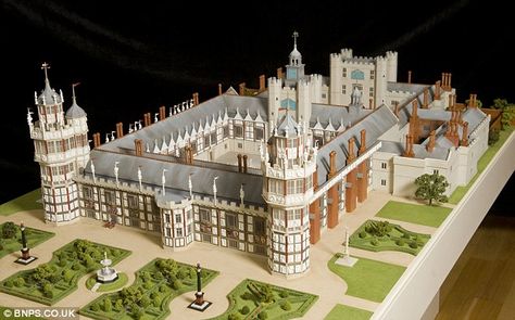 Nonsuch Palace of Henry VIII Richmond Palace, Tudor Monarchs, Tudor England, Tudor Dynasty, Tudor Era, King Henry Viii, Tudor History, Royal Residence, Model Maker