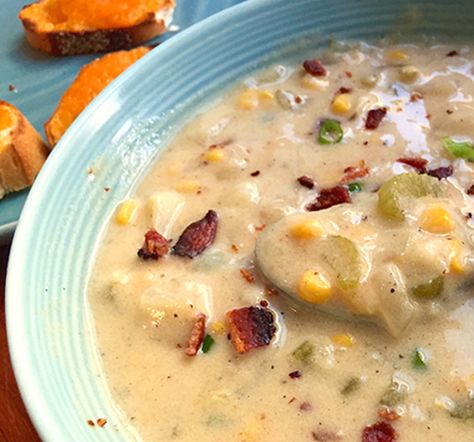 Chrissy Teigen's Corn, Potato & Bacon Chowder http://sodelushious.com/make/corn-potato-bacon-chowder-with-cheddar-toasts/ Christy Teigen, Potato Chowder Recipes, Crockpot Corn, Celebrity Food, Bacon Chowder, Potato Bacon, Potato Chowder, Corn Chowder Recipe, Corn Chowder