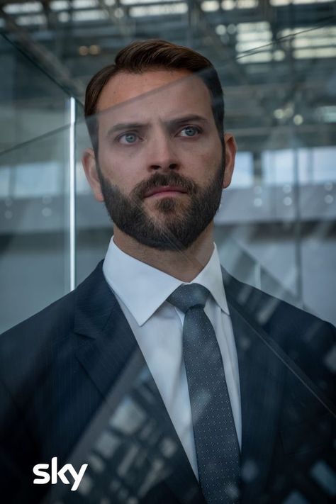 49ers Players, Harvey Specter, All Hairstyles, Patrick Dempsey, Like A Lion, Man Crush Everyday, Wattpad Stories, Mens Fashion Suits, Jamie Dornan