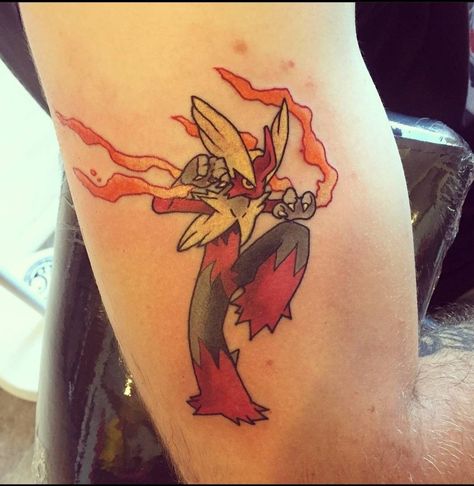 Blaziken Tattoo, Pokemon Tattoos, Pokemon World, Old Pokemon, Pokemon Tattoo, Pokemon Trainer, Tattoo Inspo, Get A Tattoo, A Tattoo