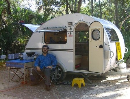 Courtesy of Chris Dunphy Camp Trailers, Lightweight Trailers, Teardrop Camping, Tiny House Blog, Off Road Camping, Living Simply, Straw Bale, Vintage Rv, Travel Trailer Remodel