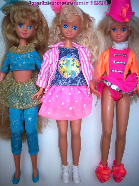 90s Toys For Girls, Dolls From The 80s, Barbie Restoration, Stacie Doll, Barbie 80s, 90s Teen, Barbie 90s, Vintage Barbies, Baton Twirling