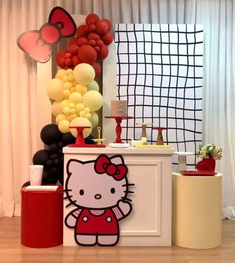 Hello Kitty Birthday Decorations, Hello Kitty Birthday Theme, Hello Kitty Birthday Cake, Red Birthday Party, Hello Kitty Decorations, Flower Birthday Party, Sleepover Birthday Parties, Hello Kitty Birthday Party, Halloween Kit