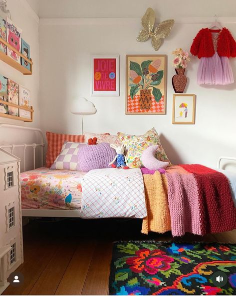 Twee Bedrooms, Groovy Kids Room, Maximalist Kids Room, Whimsical Kids Room, Colorful Kids Bedroom, Eclectic Kids Room, Fairytale Bedroom, Electric Colors, Bedroom Eclectic