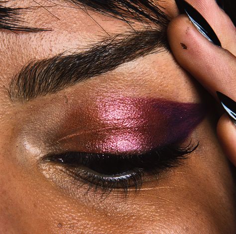 MAC Cranberry Metallic Shadow, Jeremy Scott Spring 2014 Nadia Satrinava, Metallic Eyeshadow, Make Up Looks, Pink Metallic, Kesha, Facepaint, Makeup Goals, Makati, Beautiful Makeup