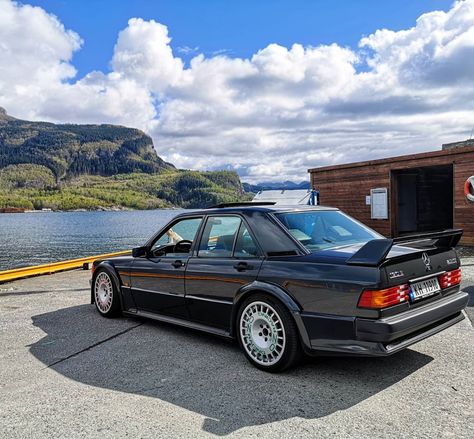 190e Cosworth, Mercedes W201, Mercedes 190e, Benz 190e, Sick Cars, Mercedes Benz 190e, Classic Mercedes, Mercedes Benz Classic, Motor Sport