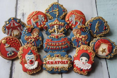 Fairy Masquerade, Carnival Vintage, Circus Theme Cakes, Circus Food, Circus Cookies, Circus Animal Cookie, Decorative Cookies, Theme Cookies, Hot Halloween